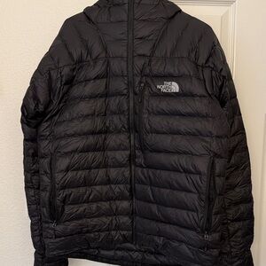 The North Face Men's Dark Puffer Jacket